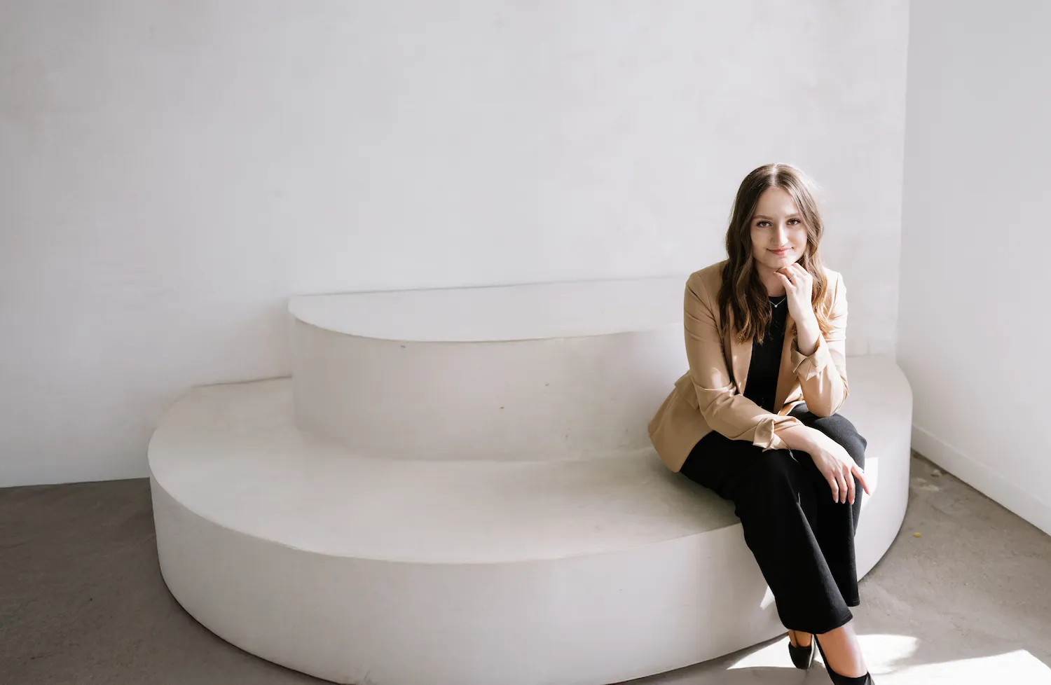 Hairstylist in Lake Oswego at Anna Hair Studio